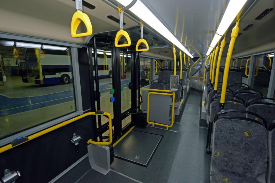 Интерьер Alexander Dennis Enviro500 2017 года  (EU) (фото 10 из 11)